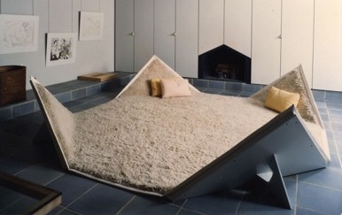 Prototype du Tapis-siège de Pierre Paulin.